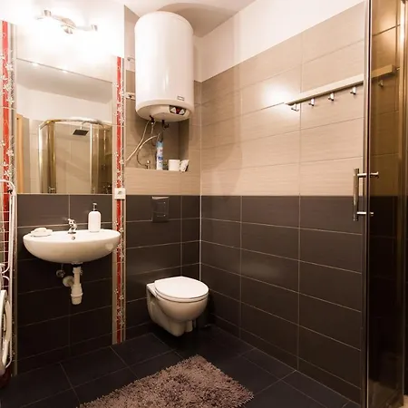 Filipa Old Town Apartament *